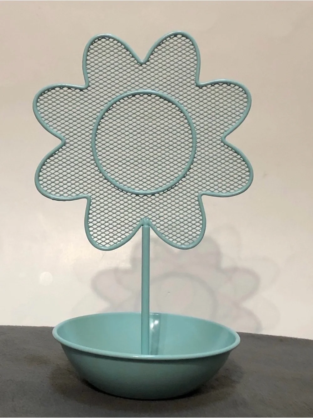 Flower Power Metal Jewelry Stand